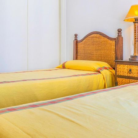 Lovely Apartment In Marbella With Kitchenette ภายนอก รูปภาพ