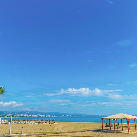 Lovely Apartment In Marbella With Kitchenette ภายนอก รูปภาพ