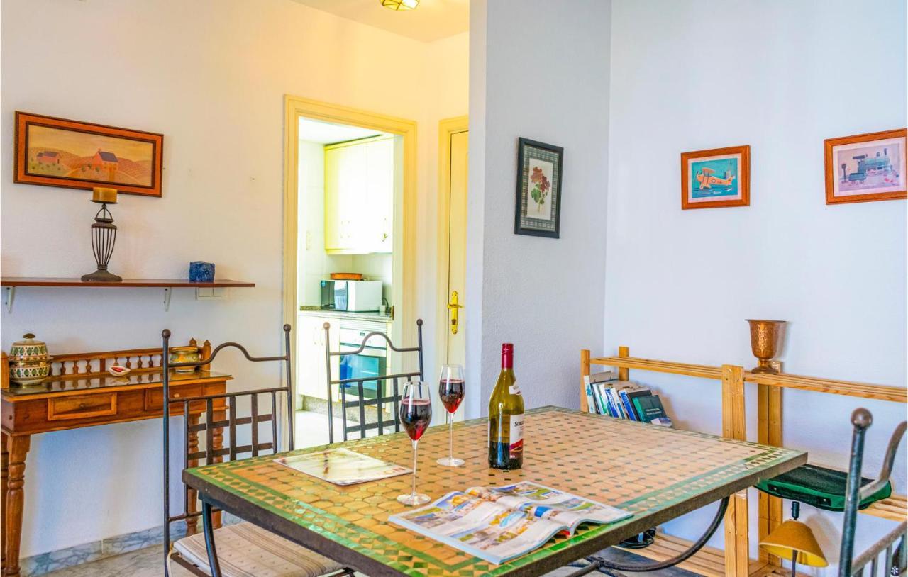 Lovely Apartment In Marbella With Kitchenette ภายนอก รูปภาพ