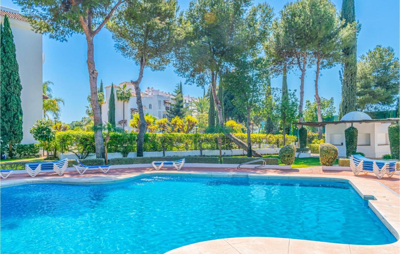 Lovely Apartment In Marbella With Kitchenette ภายนอก รูปภาพ
